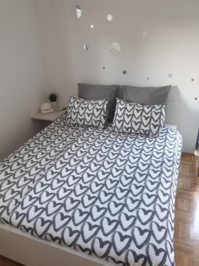 Apartment Emma Ljubljana - Free Parking, Ac, Wifi מראה חיצוני תמונה