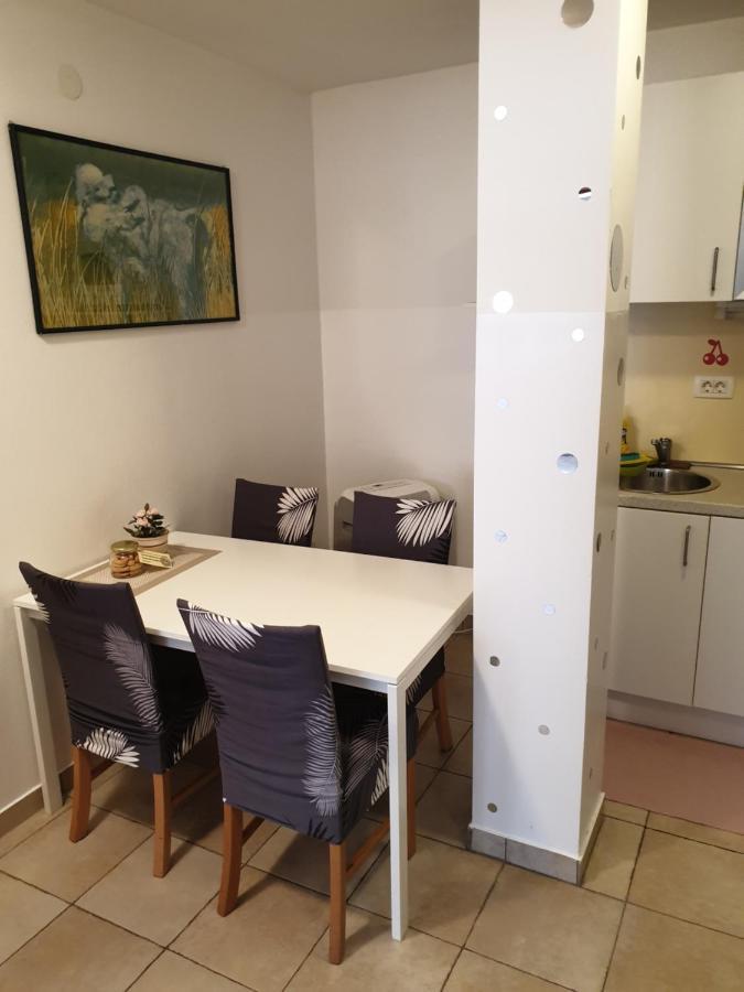 Apartment Emma Ljubljana - Free Parking, Ac, Wifi מראה חיצוני תמונה