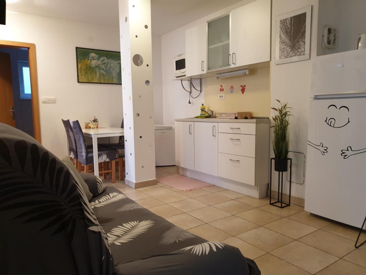 Apartment Emma Ljubljana - Free Parking, Ac, Wifi מראה חיצוני תמונה