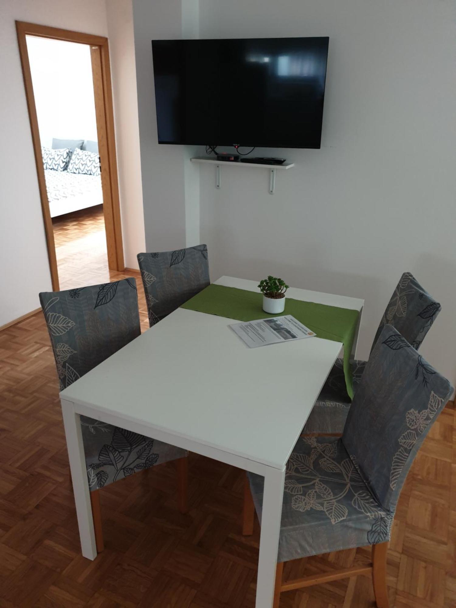 Apartment Emma Ljubljana - Free Parking, Ac, Wifi חדר תמונה